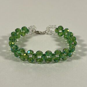 Green Faceted Acrylic Bead Bracelet with Cross Weave Pattern NWT